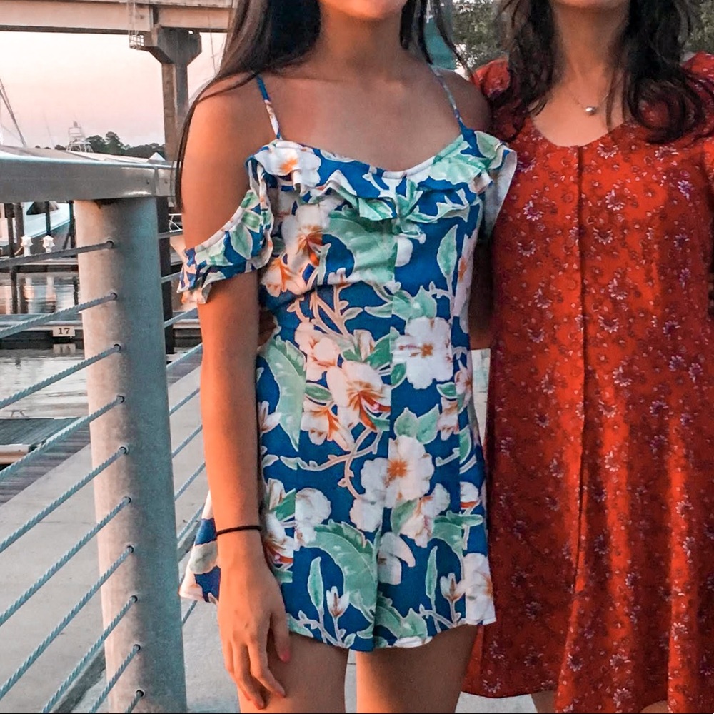 FOREVER 21 Floral Off-the-Shoulder Romper